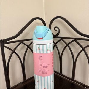 NWT Owala Pillow Fight 🍒 FreeSip 24oz Birthday Bash